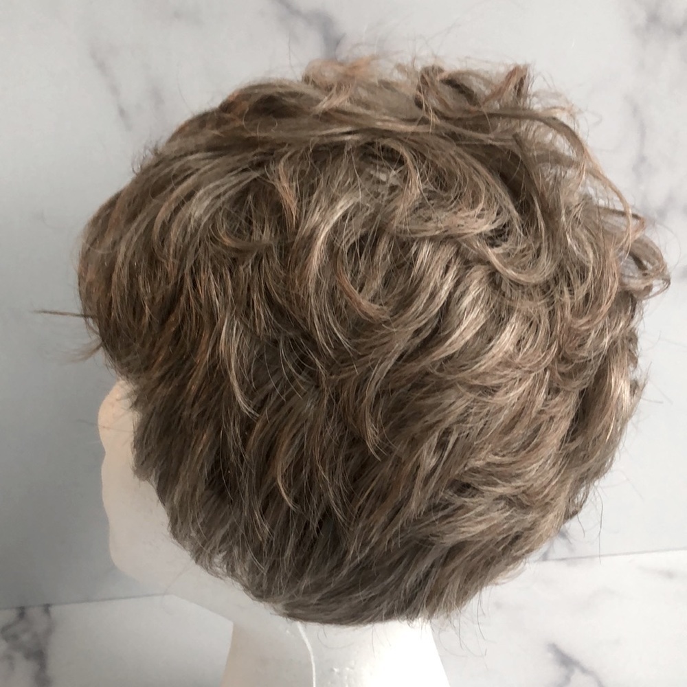 Estetica Designs Wig Petite Kate Ash Brown With Platinum Blonde Blend - Picture 4 of 16
